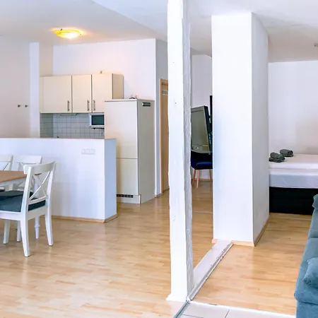 ゲストハウス Cblue 